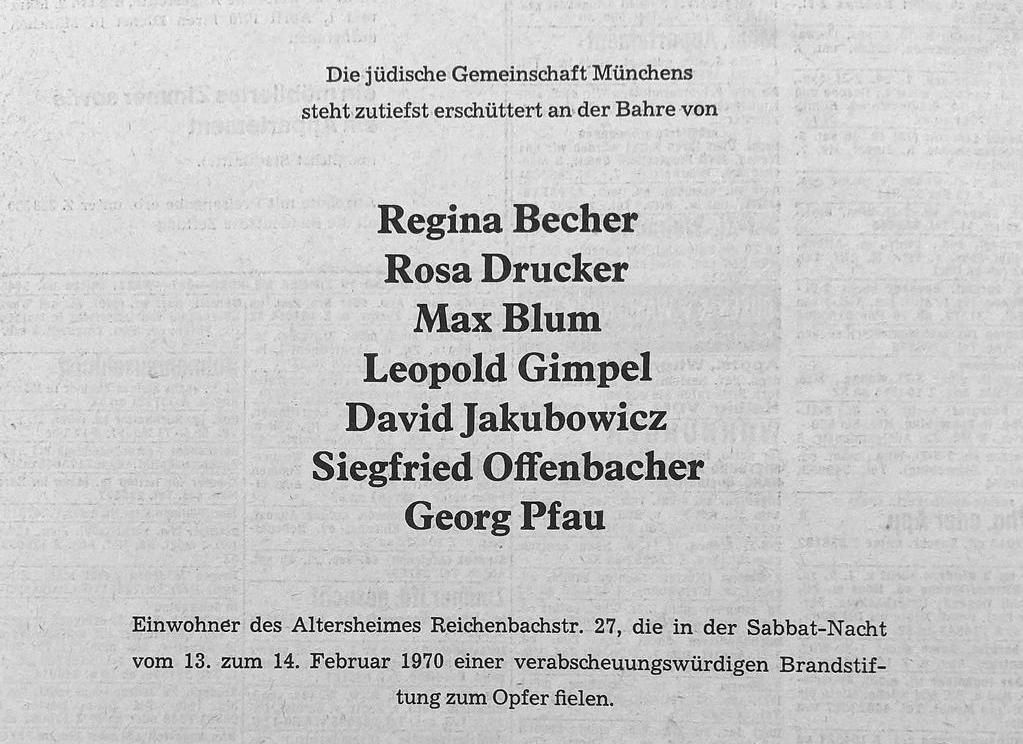 Traueranzeige der Israelitischen Kultusgemeinde München mit den Namen der sieben Opfer des Brandanschlages auf das Altersheim in der Reichenbachstr. 27.